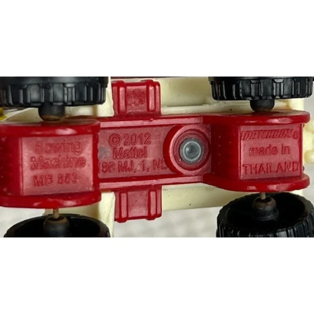 2012 Matchbox Sowing Machine Arland hills co-op MB 853™ DARK RED-EUC‎